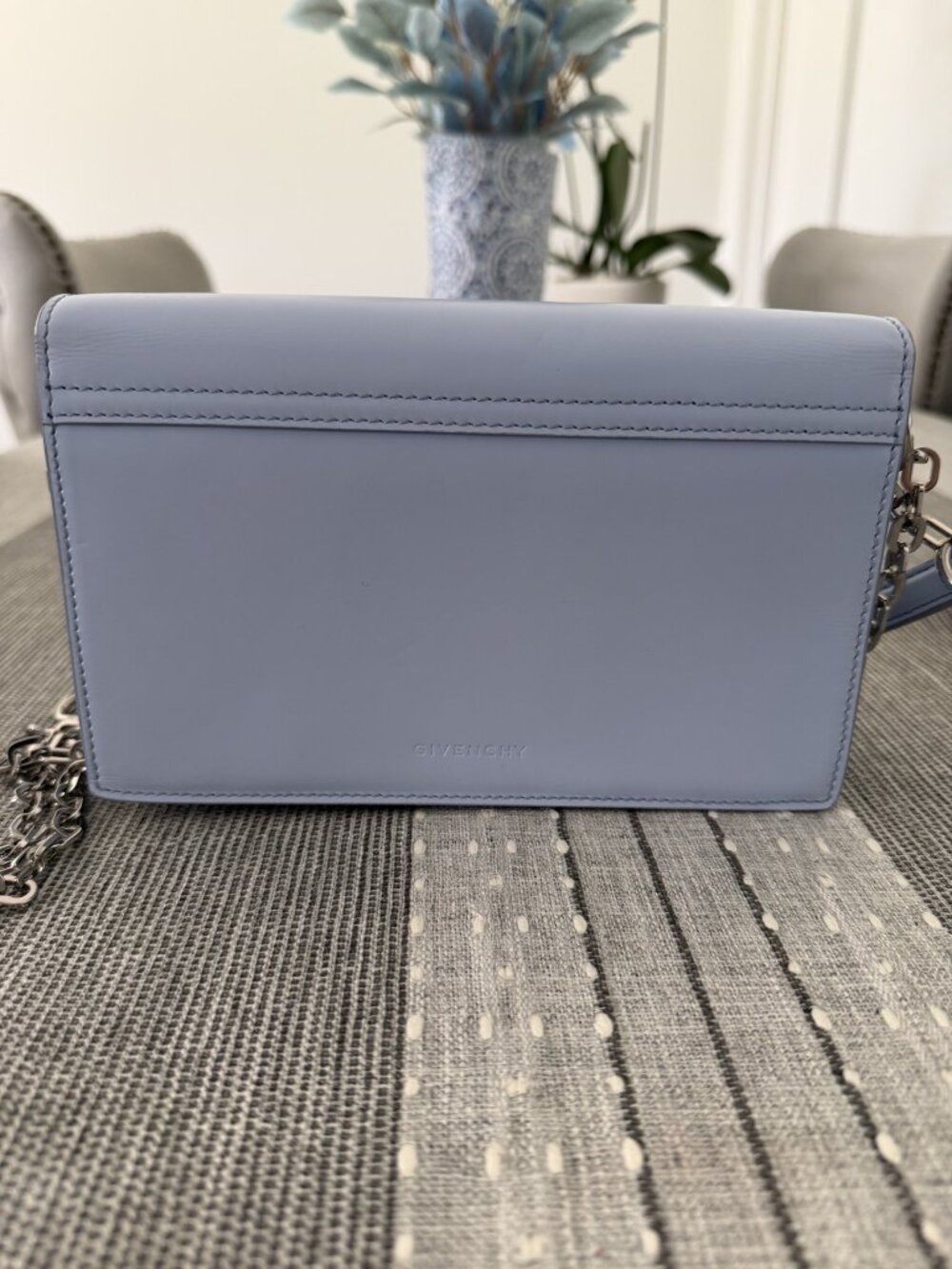 Givenchy Small Chain Bag - Picture 3 of 4